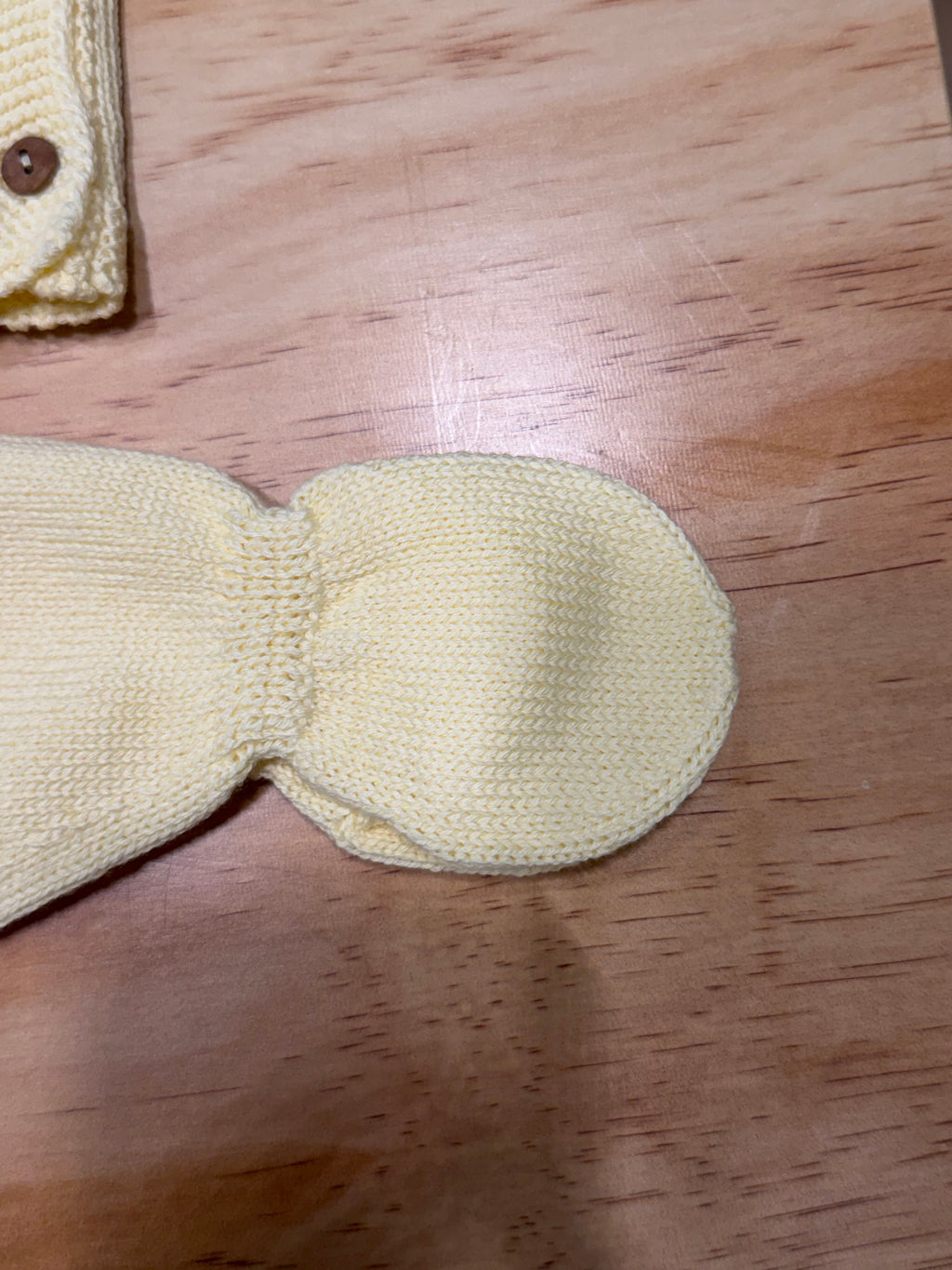 Tre pezzi con cuffietta giallo