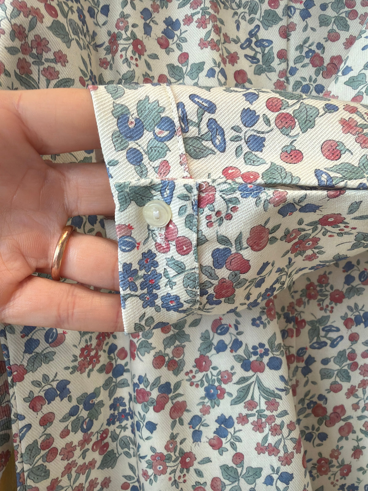 Camicia fiori e frutta bordeaux