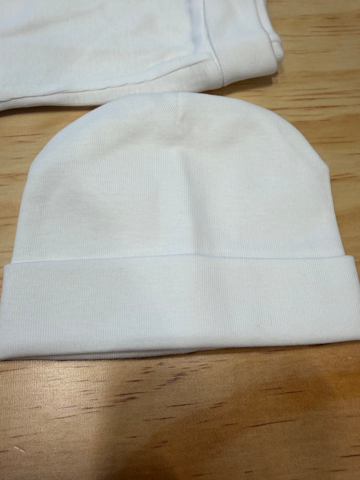 Tris in cotone per nascita con guanti bianco