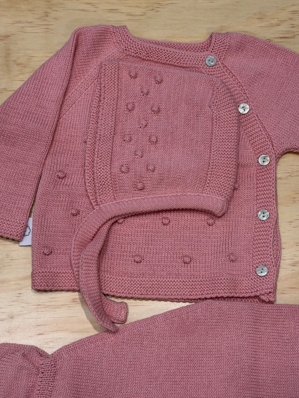 Tre pezzi con cuffietta rosa antico