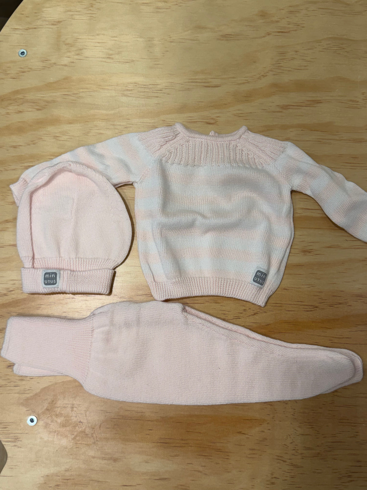 Tre Pezzi Rosa e Bianco