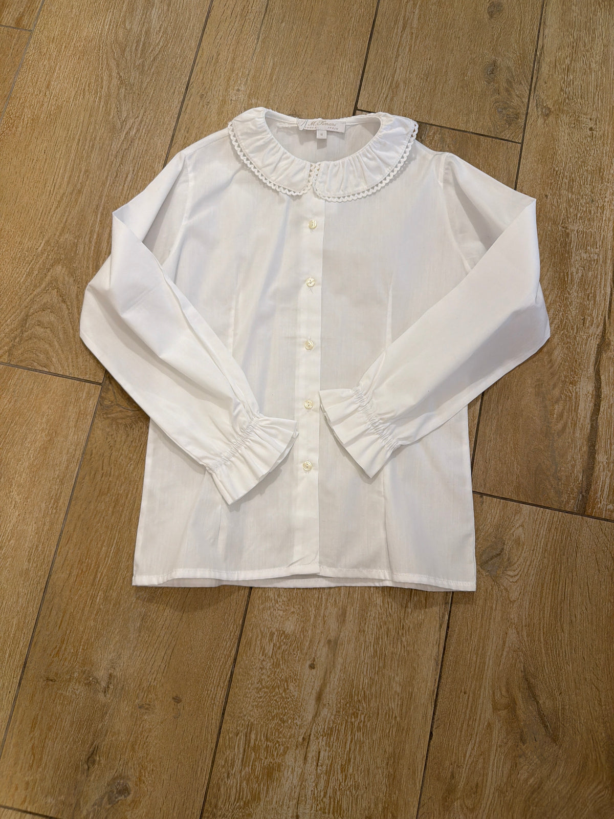 Camicia bianca con colletto ricamato
