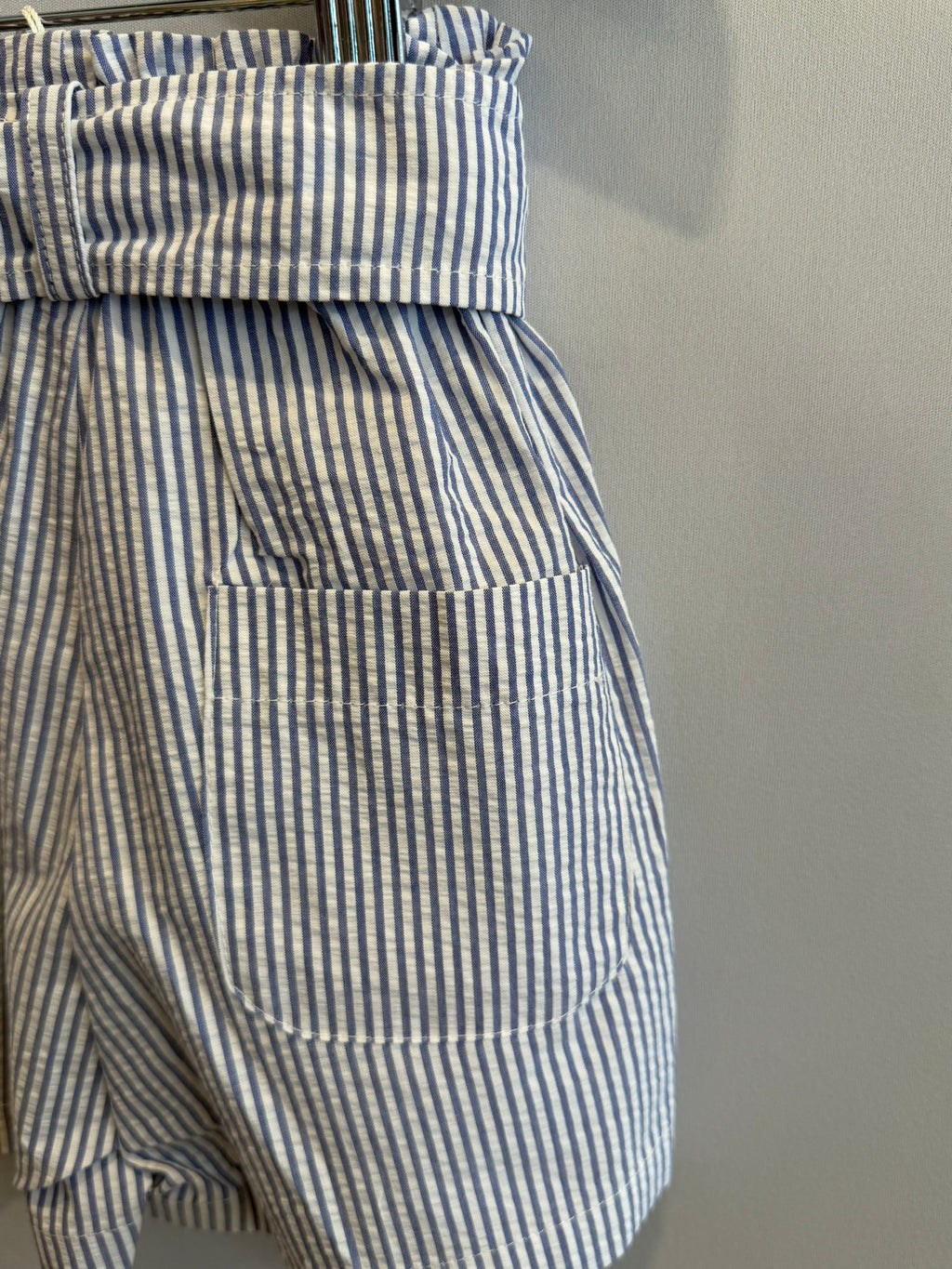 Pantaloncini a righe