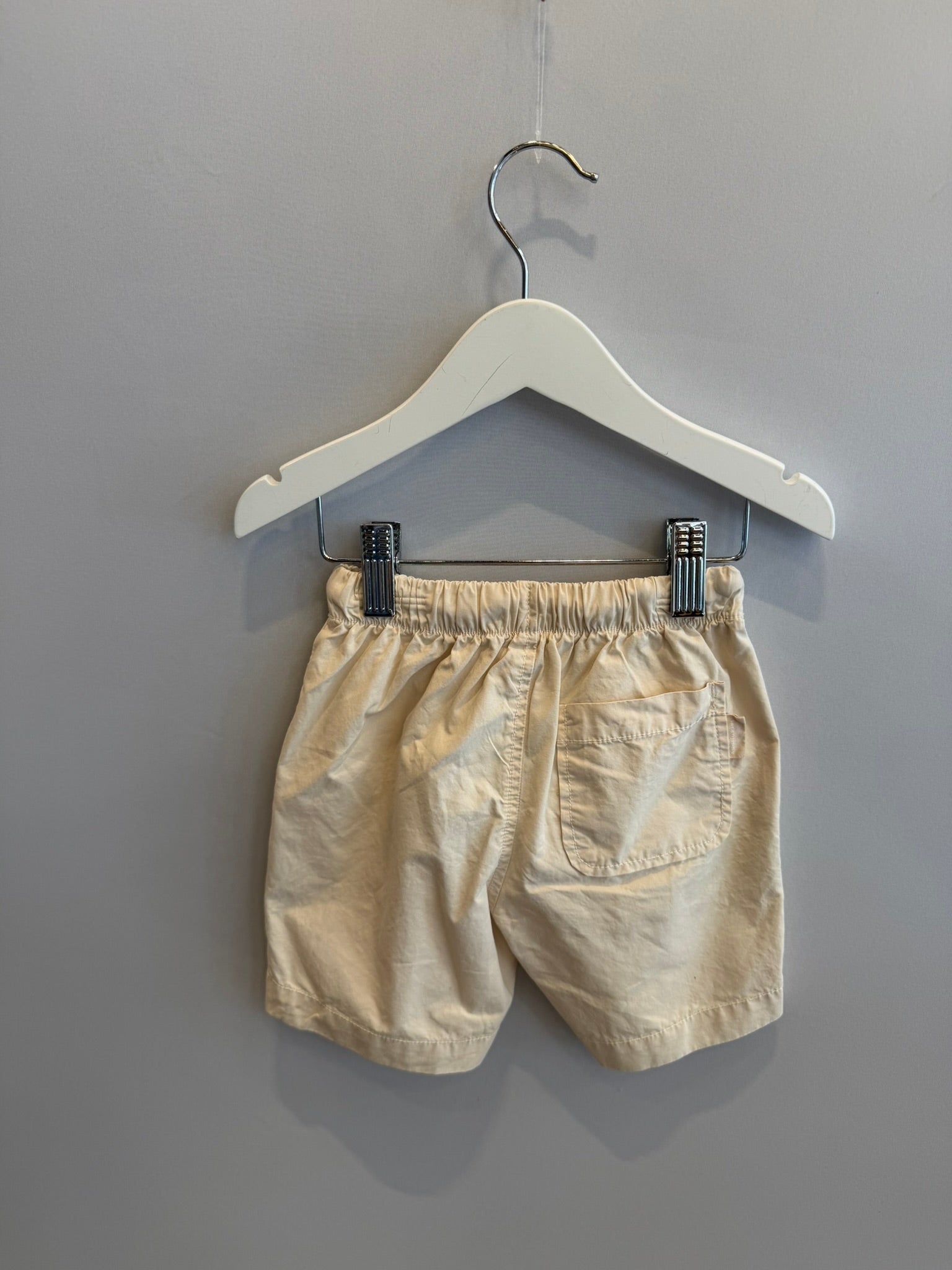Short Beige