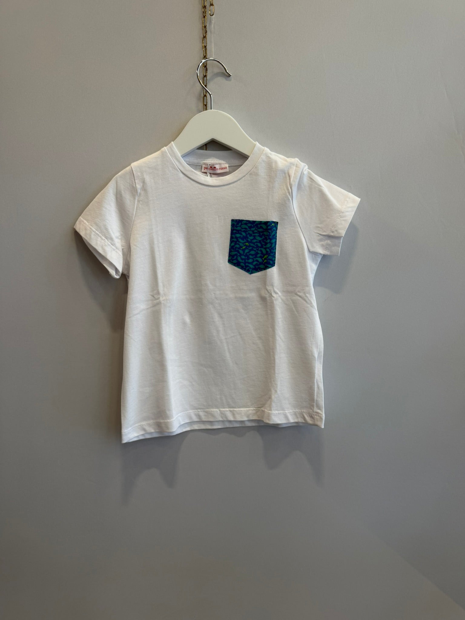 T-shirt con taschino pesciolini