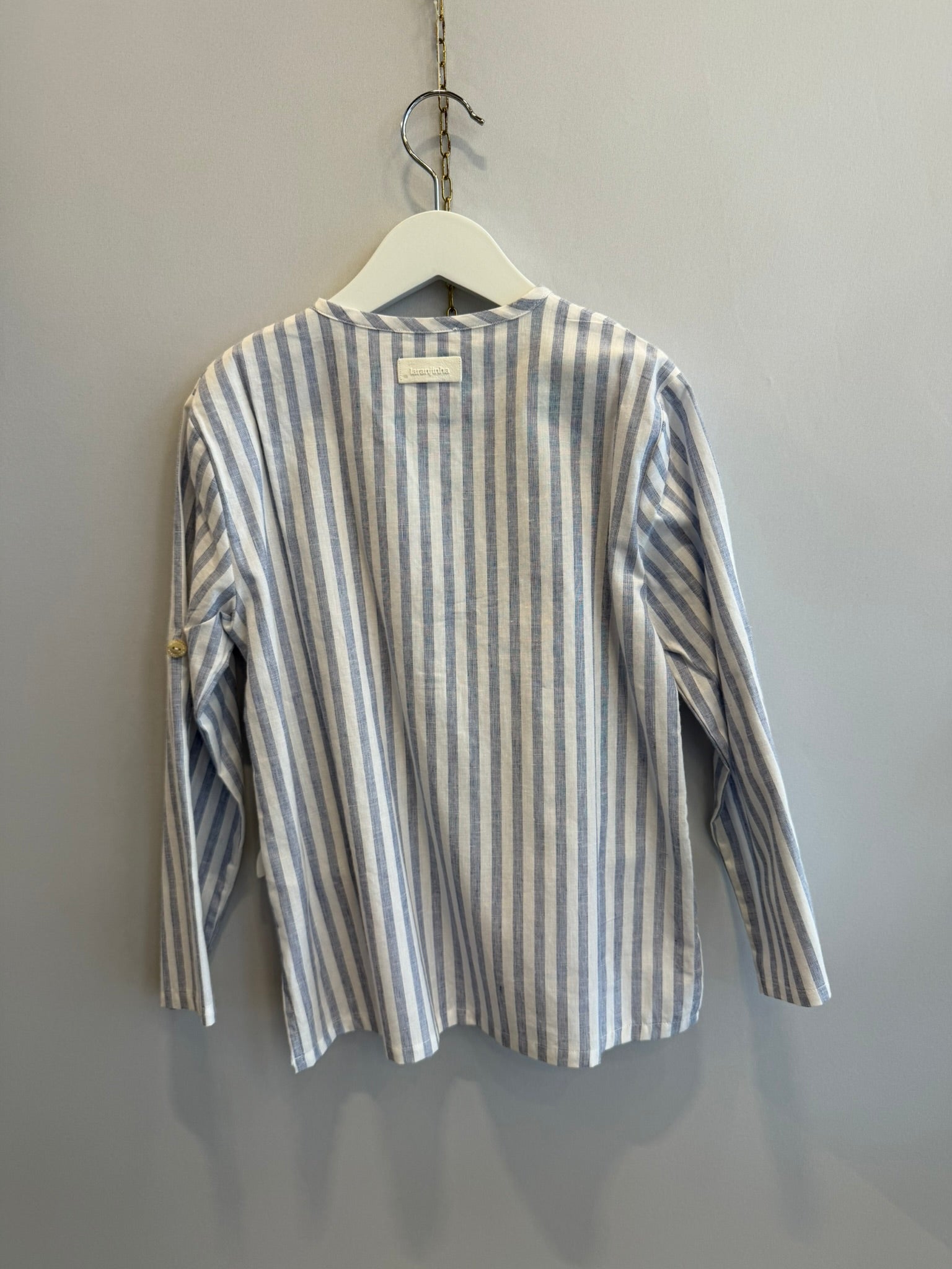 Camicia collo coreano e manica avvolgibile