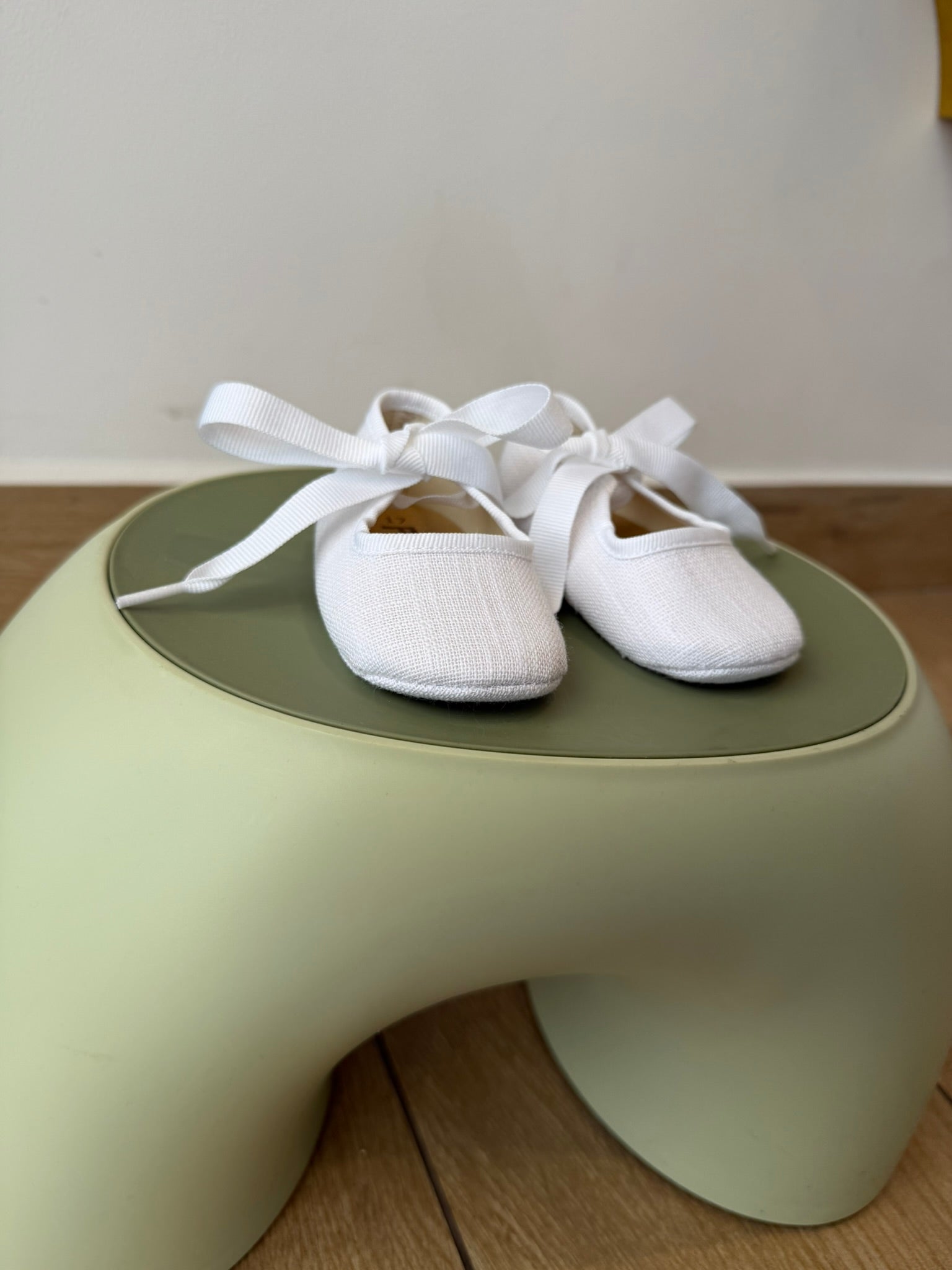 Ballerine in lino e cotone con fiocchetto - color bianco