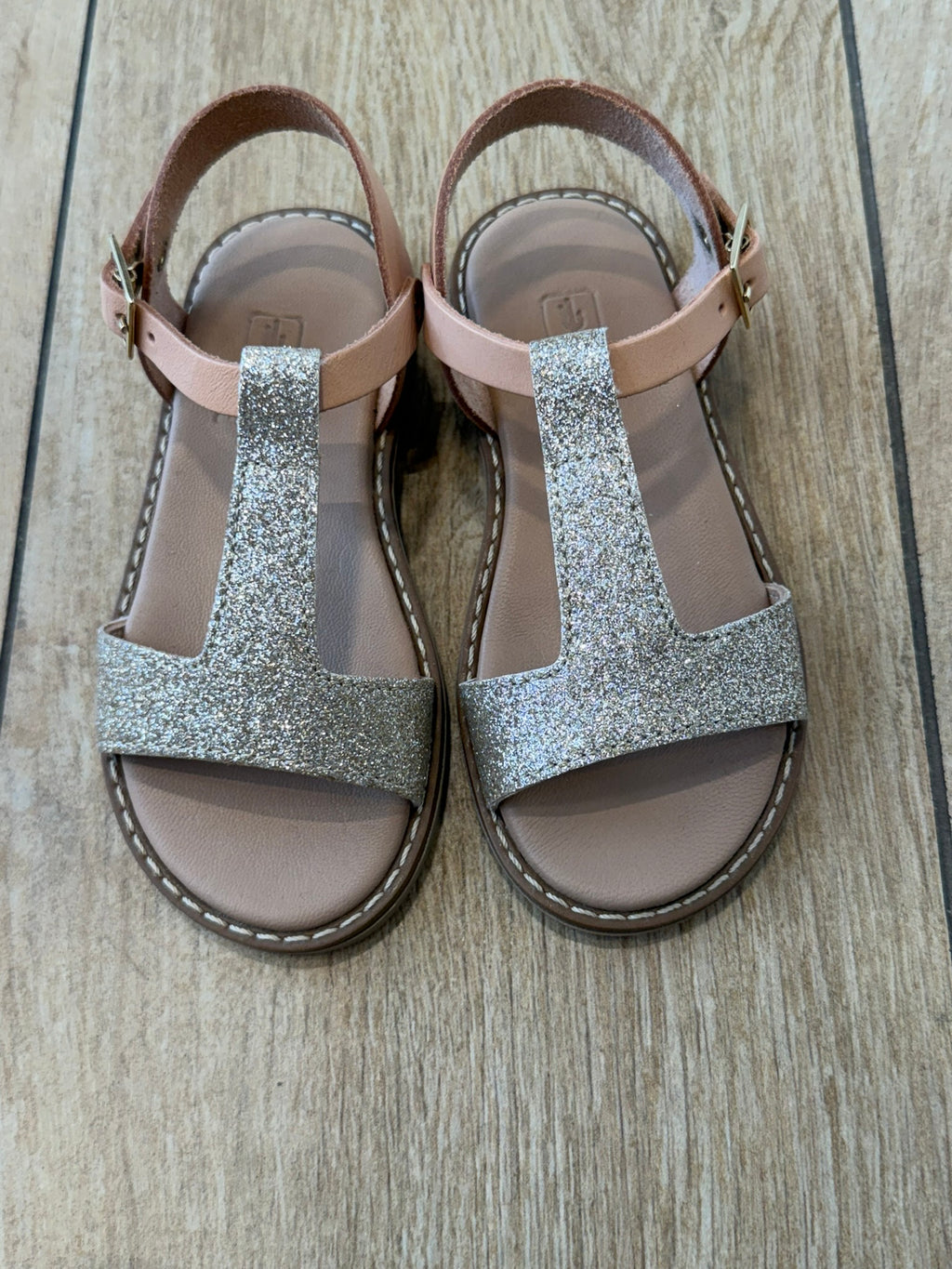 Sandali in cuoio nude e glitter