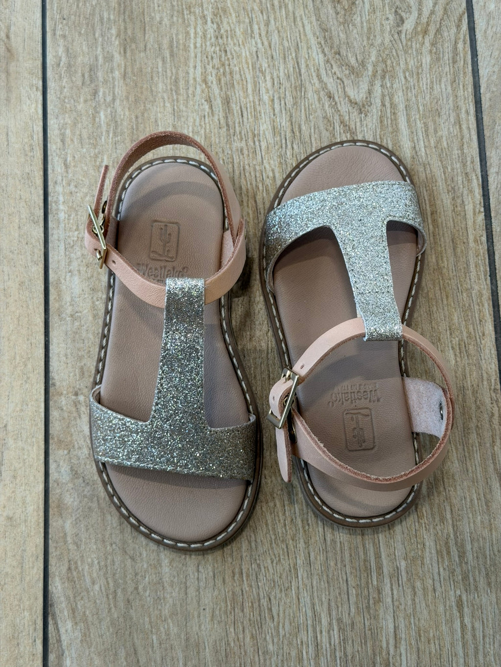 Sandali in cuoio nude e glitter