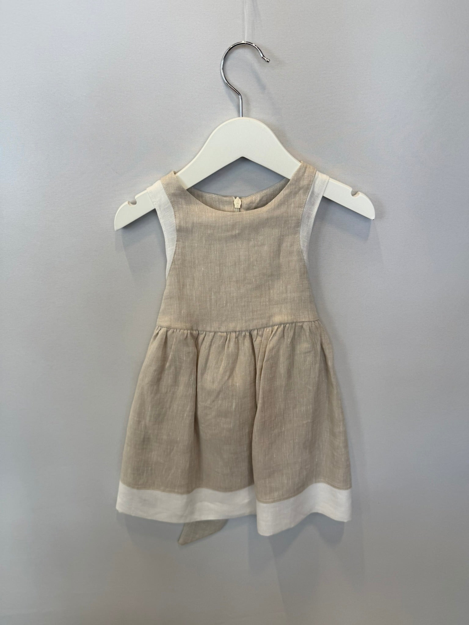 Abito in Lino Beige e Bianco