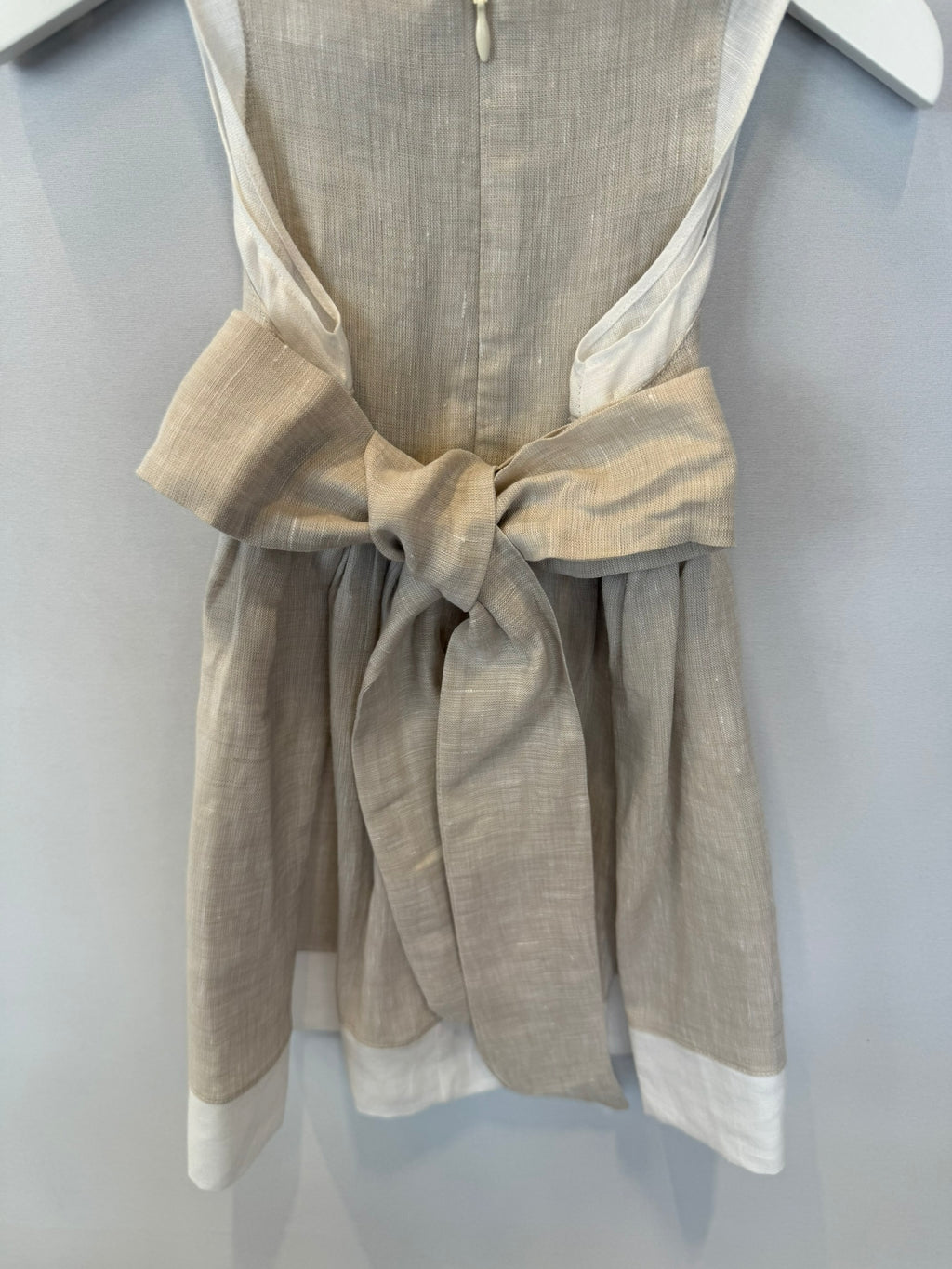 Abito in Lino Beige e Bianco